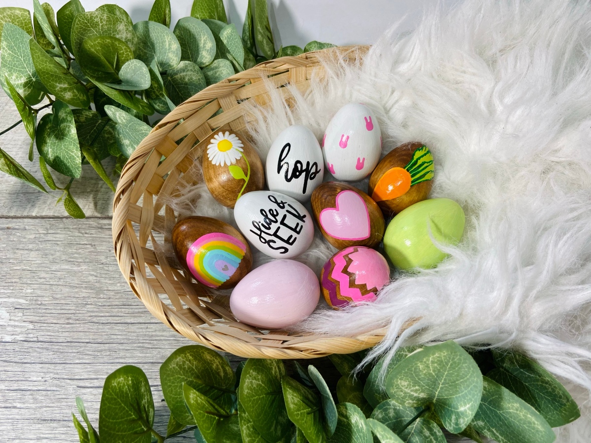 Family Heirloom Eggs: DIY Painted Wooden Easter Eggs